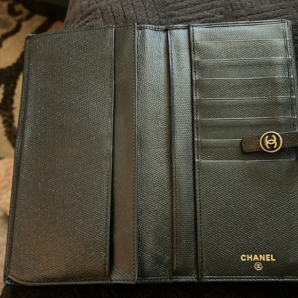 Chanel CC button bifold long wallet - Picture 4 of 7